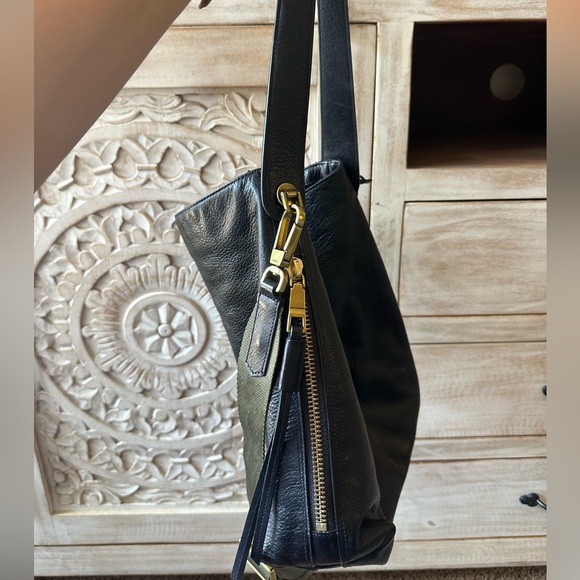 Fossil Maya Small Hobo Bag - Picture 3 of 8